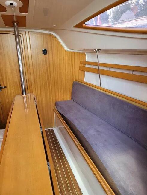 Maxus 28, żaglówka jacht żaglowy