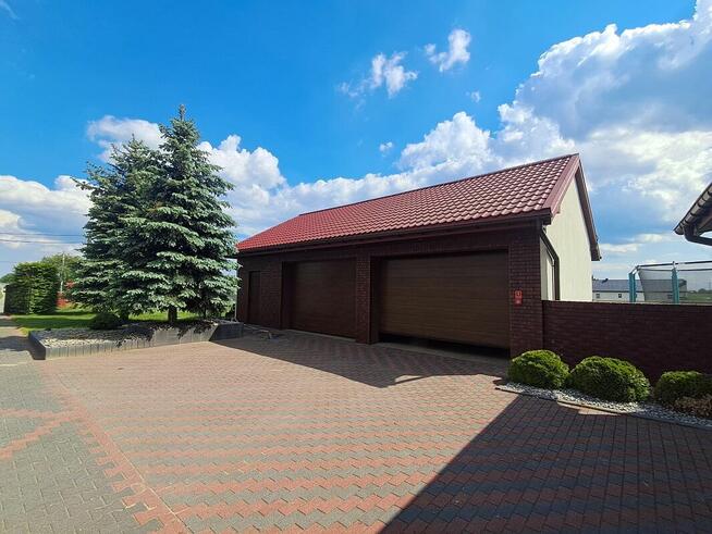 Dom jednorodzinny z ogrodem zimowym działką 3818m2 – Czartki