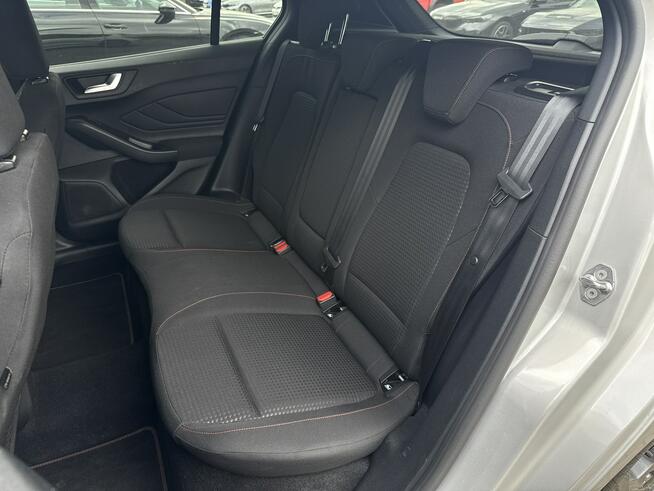 Ford Focus ST-Line X 1.0 EcoBoost mHEV 155 KM