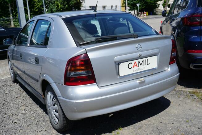 Opel Astra zarejestrowany, ubezpieczony