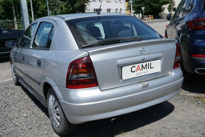 Opel Astra zarejestrowany, ubezpieczony