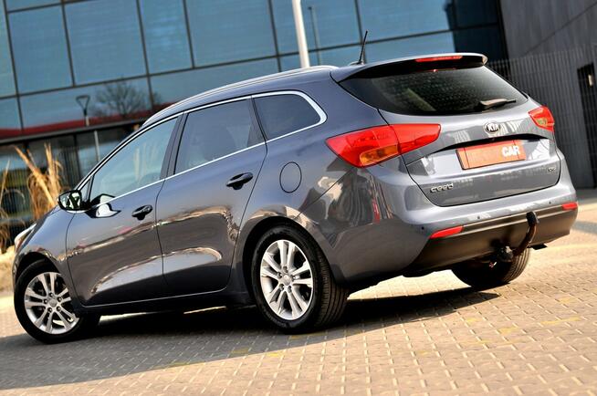 Kia Cee'd 1,6 CRDi Xenon Ledy Skóra Grzana Asystent Pasa Kamera Full Opcja