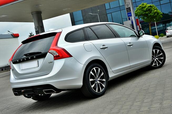 Volvo V60 LiFT 2,0 Disel Bi Xenon Ledy Skóra Grzana Kiera City Full Opcja
