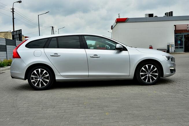Volvo V60 LiFT 2,0 Disel Bi Xenon Ledy Skóra Grzana Kiera City Full Opcja