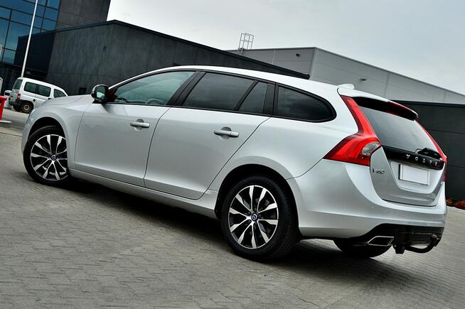 Volvo V60 LiFT 2,0 Disel Bi Xenon Ledy Skóra Grzana Kiera City Full Opcja