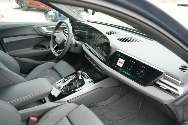 Audi A5 B10 Avant TFSI 204 KM S tronic quattro DEMO