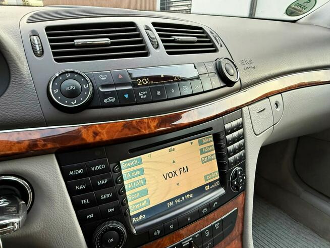 Mercedes E 220 E220 CDi 150KM Automat Pamięci Skóra Navi Command ORYGINAŁ THERMATIC