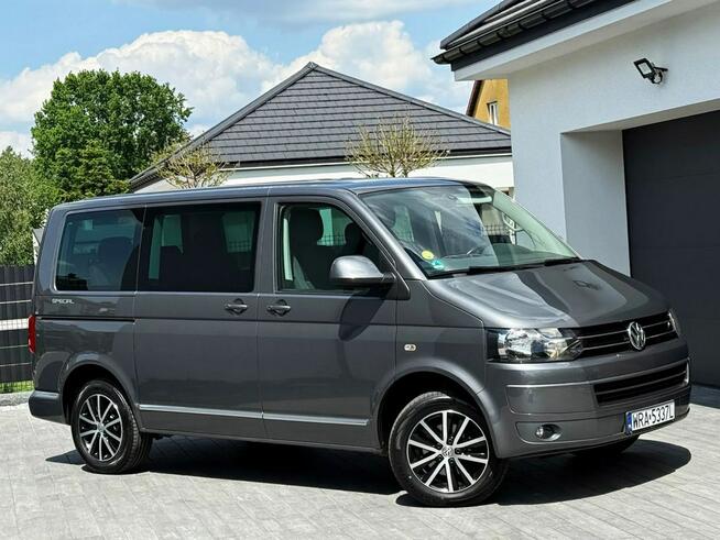 Volkswagen Multivan 2.0 TDi 140KM 6B NAVi 7osobowy Serwis Nowe Opony Olej Nawiewy