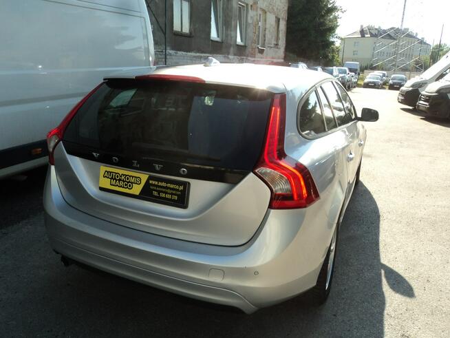 sprzedam ładne VOLVO V60 Z 2016R 1.6 TDI 150KM