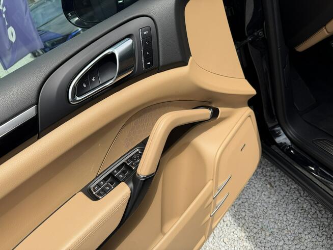 Porsche Cayenne S Kamera cofania, Panorama, Podgrzewane wentylowane fotele, LED