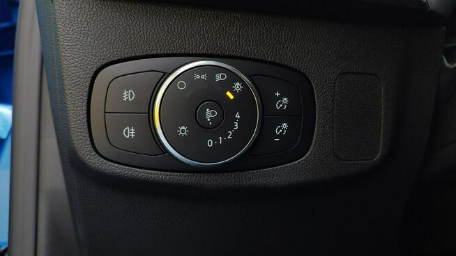 Ford Focus Titanium X 1.0 EcoBoost mHEV 125 KM