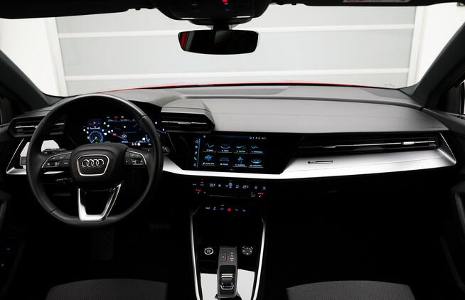 Audi A3 40TFSIe 204KM Stronic S-line LED Tempomat ACC Kamera