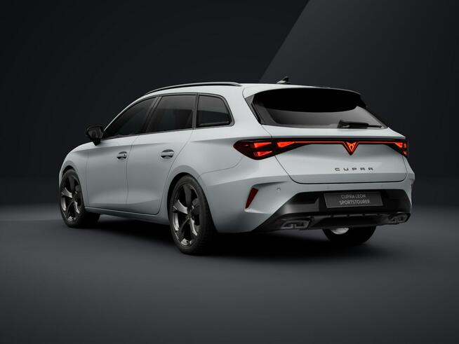 Cupra Leon Sportstourer 1.5 eTSI 150 KM - Pakiet Zimowy