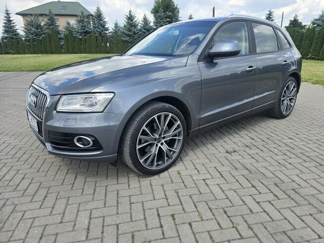 Audi Q5 2,0tdi Skóry.Navi.Klimatr 2 str.Tempomat.Alufelgi.Xenony