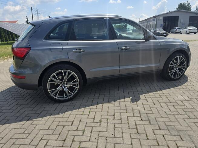 Audi Q5 2,0tdi Skóry.Navi.Klimatr 2 str.Tempomat.Alufelgi.Xenony