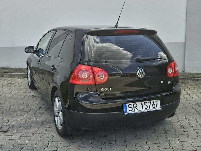 Volkswagen Golf 1,6 MPi 102 kM Bezwypadkowy