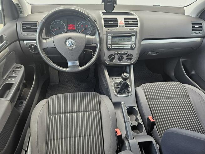 Volkswagen Golf 1,6 MPi 102 kM Bezwypadkowy