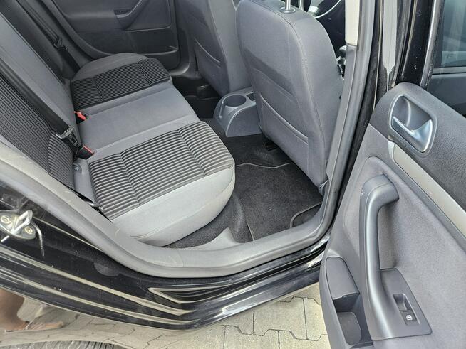 Volkswagen Golf 1,6 MPi 102 kM Bezwypadkowy