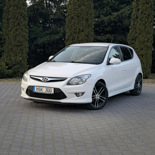 Hyundai i30 1.6 Diesel Manual Lift Serwis 2 Klucze