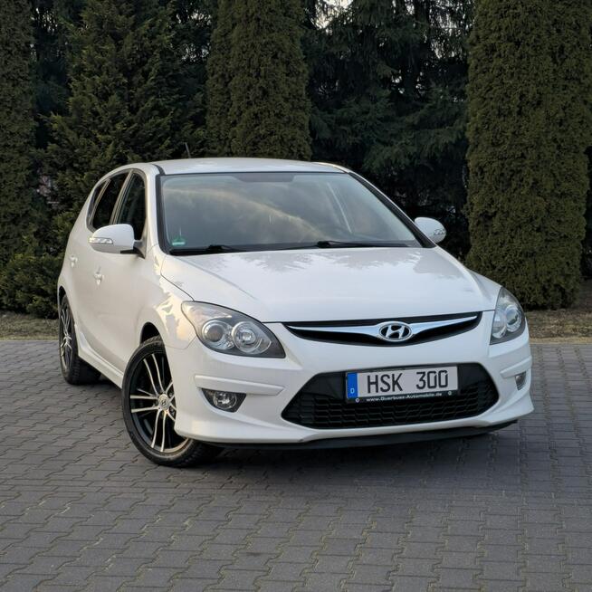 Hyundai i30 1.6 Diesel Manual Lift Serwis 2 Klucze
