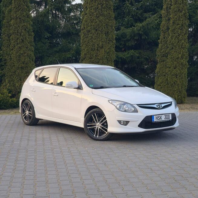 Hyundai i30 1.6 Diesel Manual Lift Serwis 2 Klucze