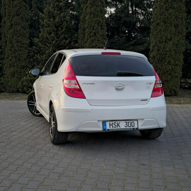 Hyundai i30 1.6 Diesel Manual Lift Serwis 2 Klucze