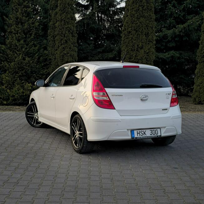 Hyundai i30 1.6 Diesel Manual Lift Serwis 2 Klucze