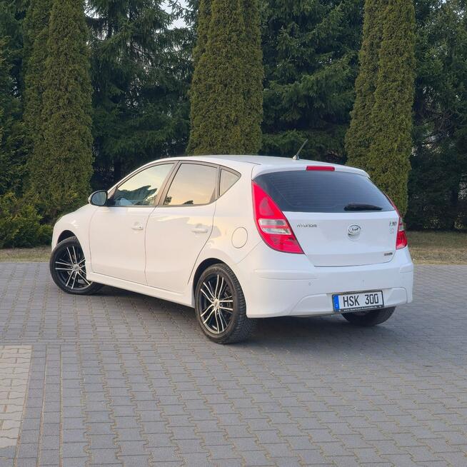 Hyundai i30 1.6 Diesel Manual Lift Serwis 2 Klucze