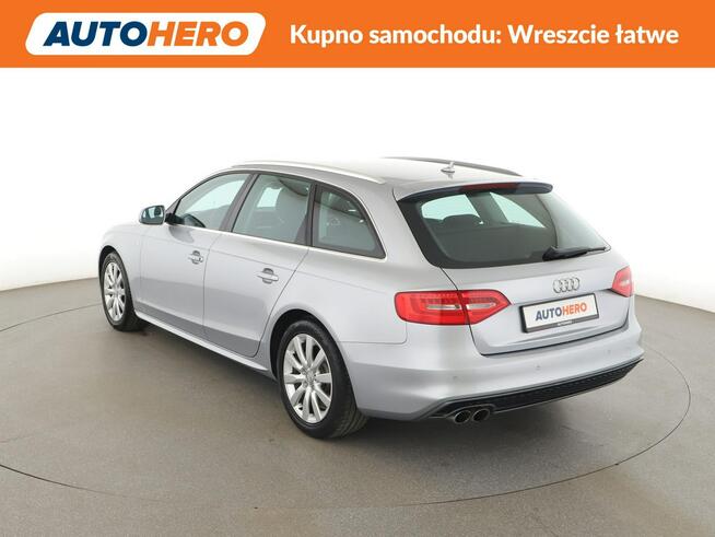 Audi A4 automat navi klimatronik xenon + led lift
