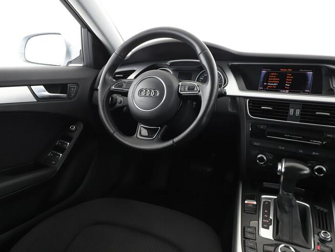 Audi A4 automat navi klimatronik xenon + led lift