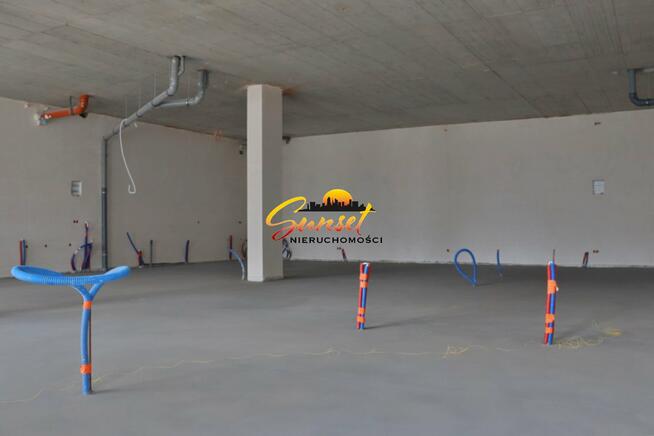 AtrakcyjnyLokal 174m², MożliwośćPodziałuNaMniejszeLokale,Biura
