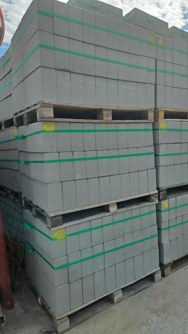 Bloczki betonowe fundamentowe B15