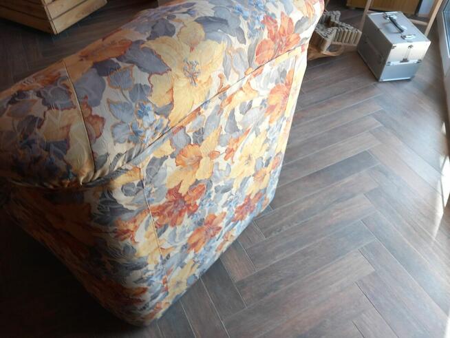 sofa, fotel oraz łóżko rattanowe 2-osobowe z nakaslikami