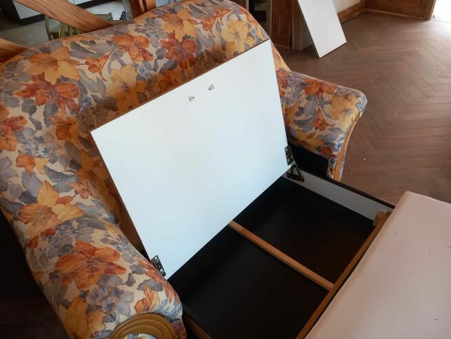 sofa, fotel oraz łóżko rattanowe 2-osobowe z nakaslikami