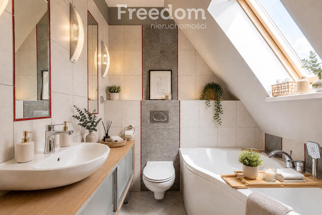 5 pokoi dwupoziomowe komórka balkon