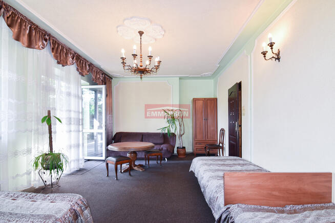 Duzy dom 3 kondygnacje - 8 pokoi, działka 500 m2