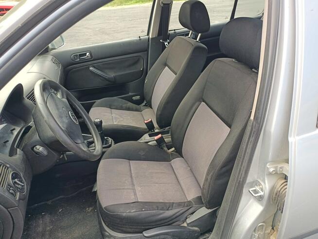Volkswagen Golf 1.9TDI 101km 02r