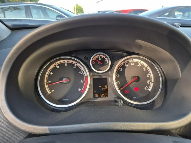 Opel Corsa 1.4 87km SKÓRA klima BEZWYPADEK serwis 2012