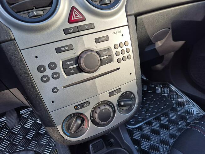 Opel Corsa 1.4 87km SKÓRA klima BEZWYPADEK serwis 2012