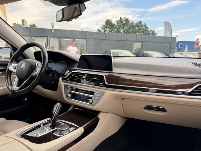 BMW Seria 7, 2018