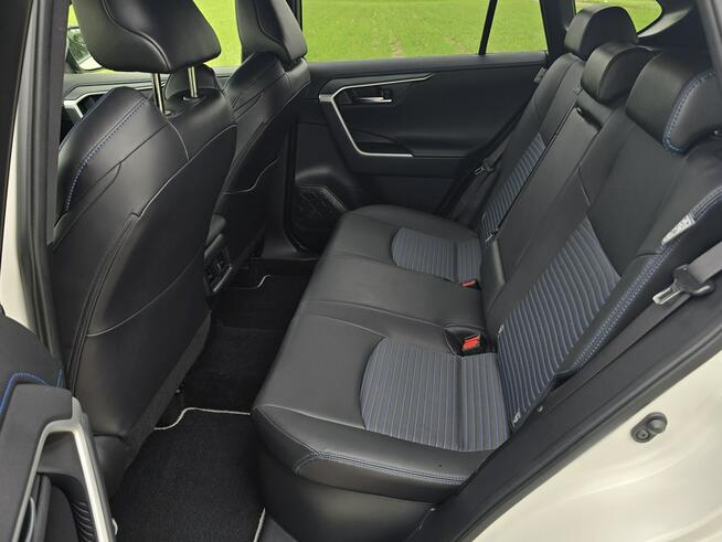 Toyota RAV-4 SELECTION 2.5 HYBRYDA Biała perła, Salon Polska, Możliwa zamiana