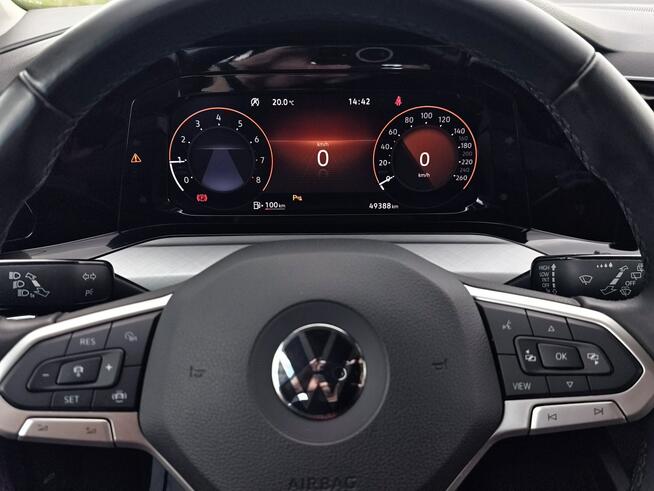 Volkswagen Golf Hatchback LIFE 1.5 TSI 130KM Salon Polska Tylko 49.000 km z serwisem!