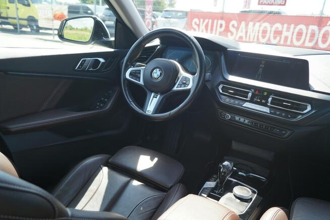 BMW 218 M-Sport 1 właściciel bogate skóra el. fotel pamięci head-up ZADBANY
