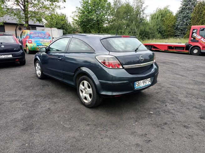 Opel Astra 1.7 CDTI 101km 06r