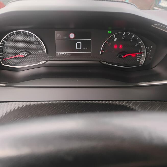PEUGEOT 208 STAN AUTA POD WZGLĘDEM MECHANICZNYM I WIZUALNYM IDEALNY!