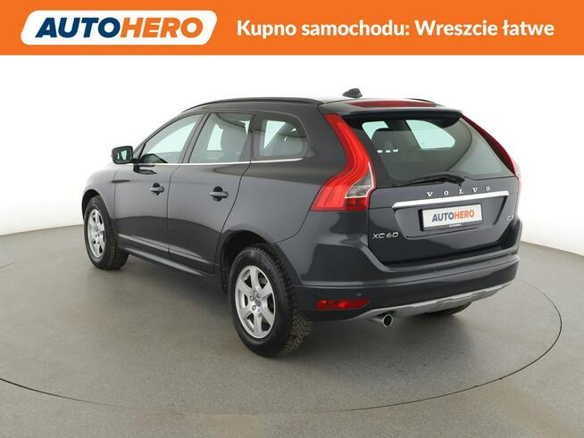 Volvo XC 60 bi-xenon klima auto czujniki parkowania navi