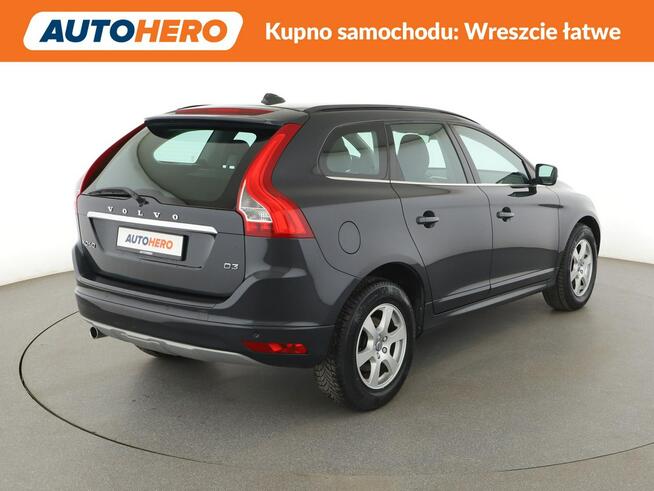Volvo XC 60 bi-xenon klima auto czujniki parkowania navi