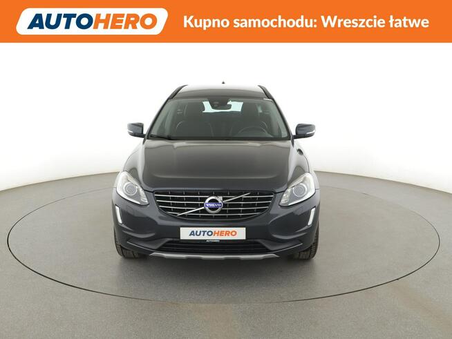Volvo XC 60 bi-xenon klima auto czujniki parkowania navi