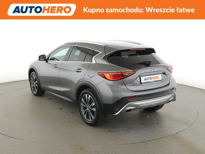 Infiniti QX30 4x4 automat navi klima auto grzane fotele kamera i czujniki parkowania