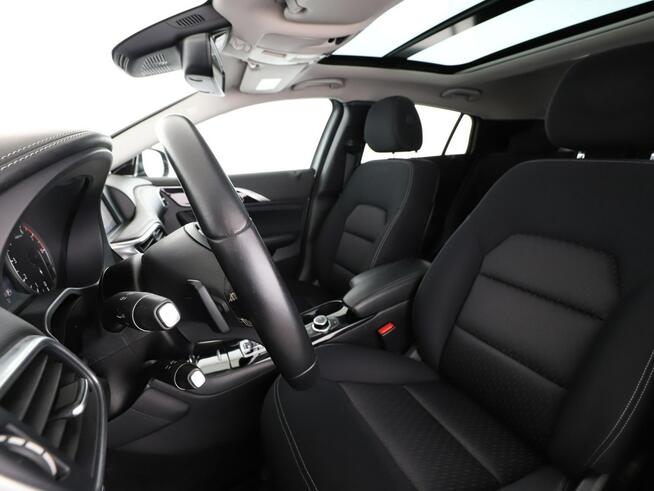 Infiniti QX30 4x4 automat navi klima auto grzane fotele kamera i czujniki parkowania